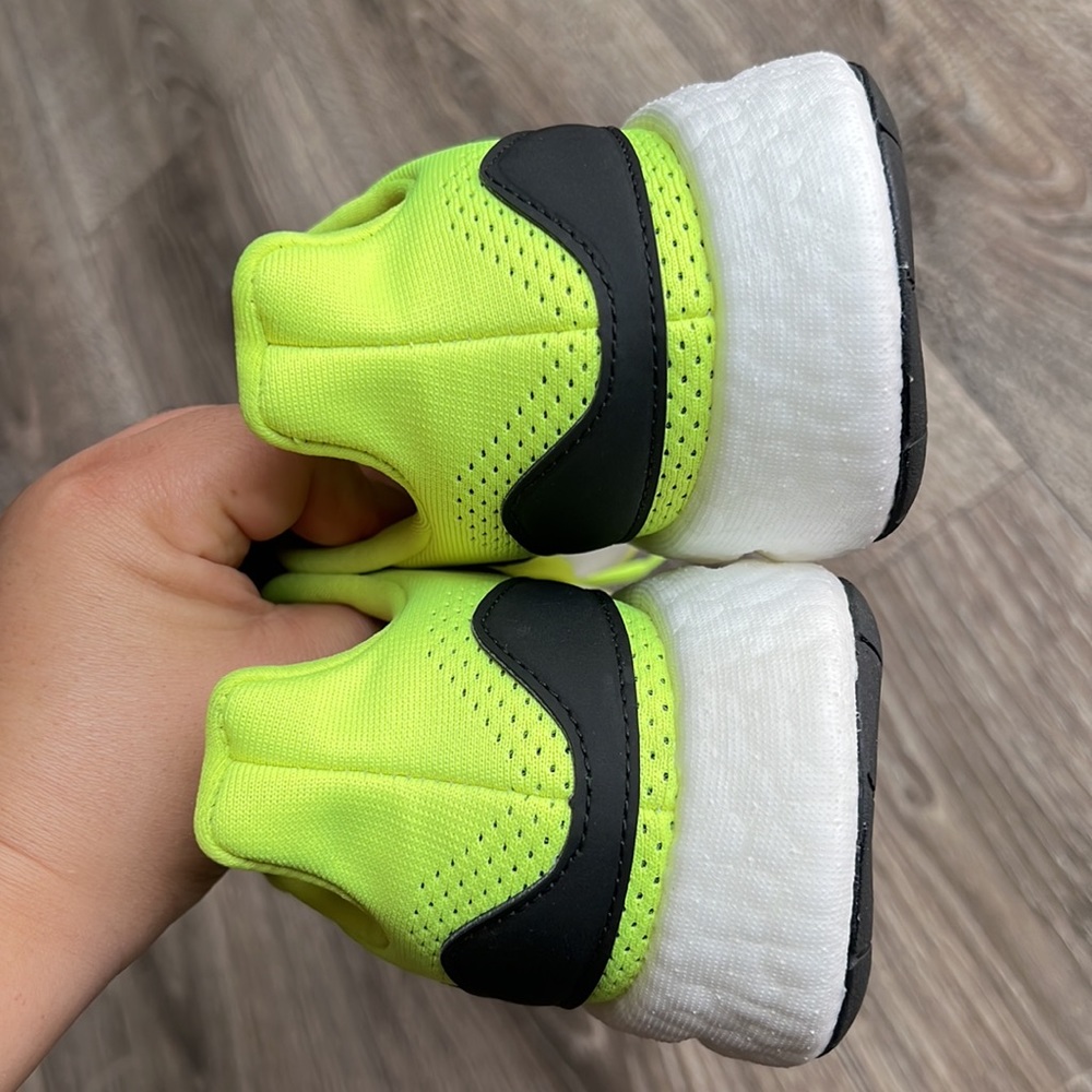 NWT Adidas Pureboost 22 Solar Yellow Sneakers - Picture 7 of 7